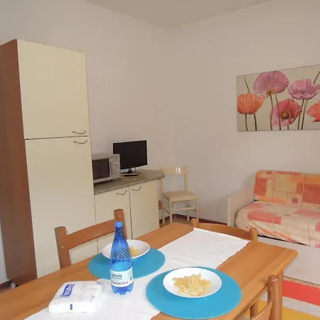 Apartamento With Garden 250 Meters From The *